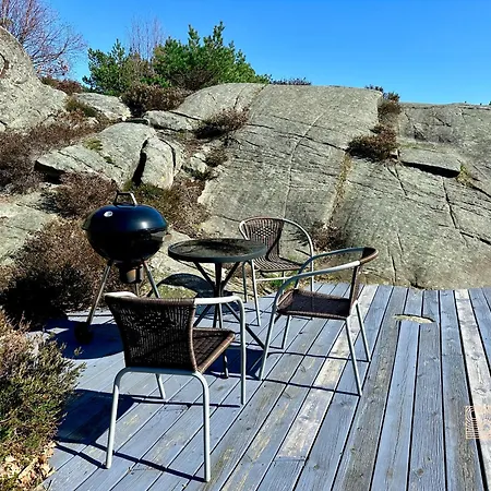 Nyaraló Idyllic Sea On Justoya Island, Lillesand